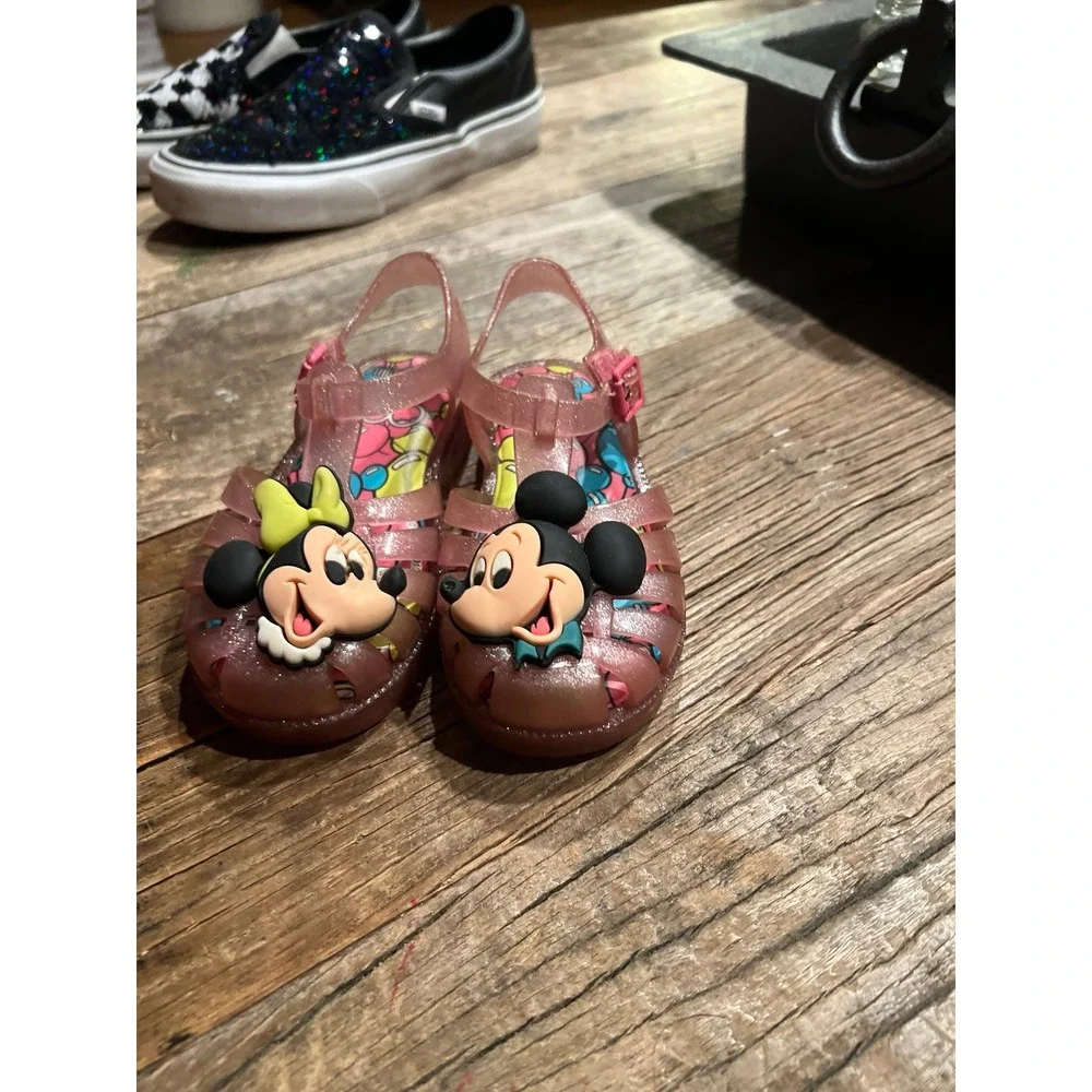 Mini Melissa Minnie & Mickey limited edition size 5‎